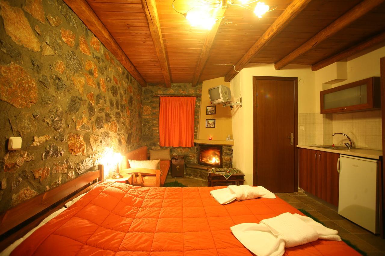 Eleni'S Guesthouse Agios Athanasios  Dış mekan fotoğraf