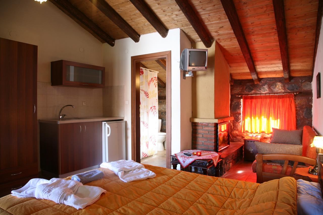 Eleni'S Guesthouse Agios Athanasios  Dış mekan fotoğraf