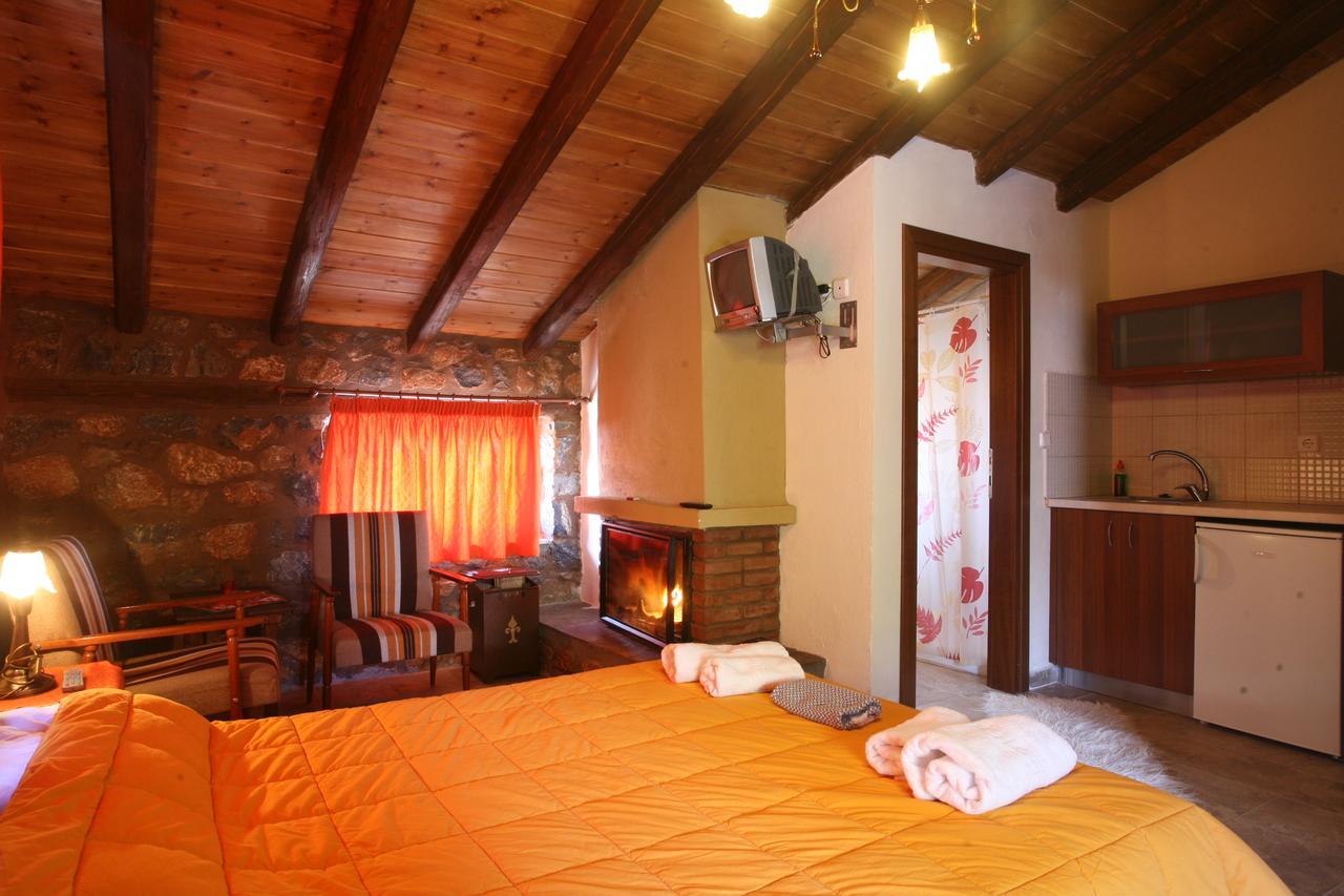 Eleni'S Guesthouse Agios Athanasios  Dış mekan fotoğraf